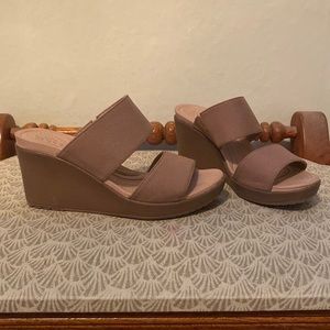 Crocs Tan Wedges